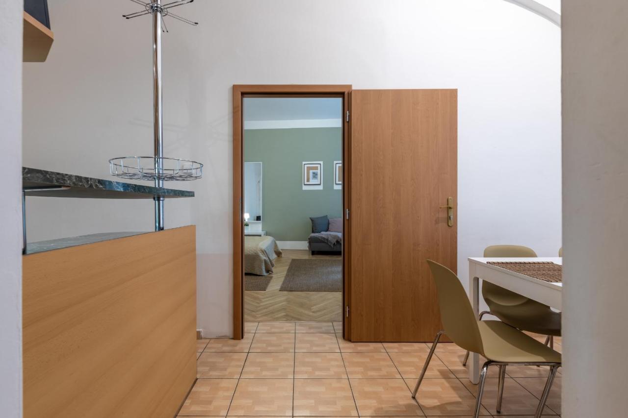 Spacious 3 Bedroom Apartment In The Heart Of Prague Extérieur photo